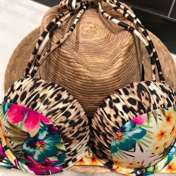 Victoria’s Secret print Bikini double push-up! - Picture 8 of 16